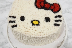 Hello Kitty - Mini Strawberry Cake with Strawberry SMBC