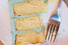Vanilla Cake with Vanilla Swiss Meringue Buttercream. Adorned with edible Snowflake paper wafers